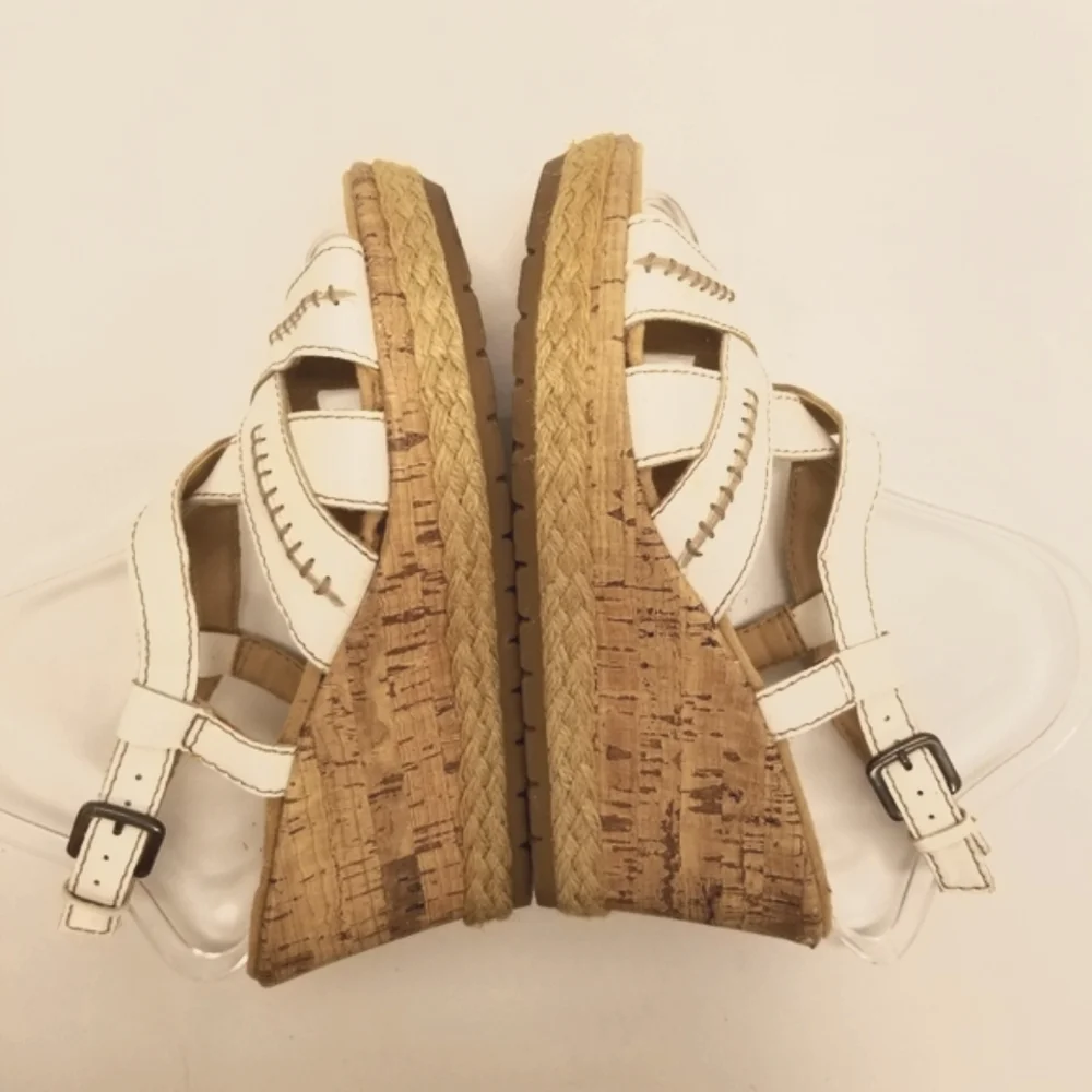 Naturalizer Norma Womans Size 8M White Leather Wedge Heel Sandal  Sling Back